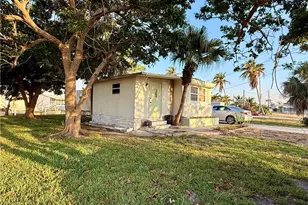 24518 Dolphin St, Bonita Springs, FL 34134 - Photo 10