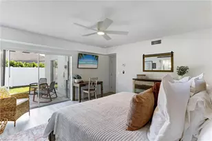 10842 Vanderbilt Dr, Naples, FL 34108 - Photo 10