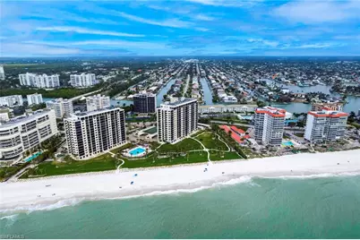 10842 Vanderbilt Dr, Naples, FL 34108 - Photo 32