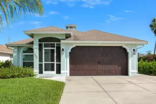 783 92nd Ave N, Naples, FL 34108 - Photo 2