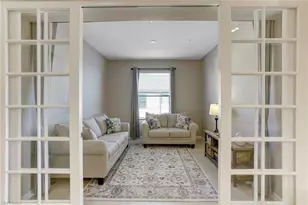 9433 Benvenuto Ct, Naples, FL 34119 - Photo 10