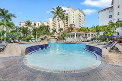 460 Launch Cir #301, Naples, FL 34108 - Photo 22