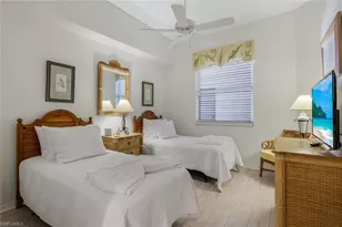 470 Launch Cir, Naples, FL 34108 - Photo 16