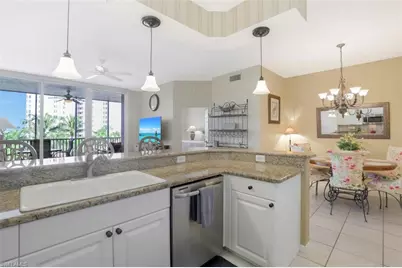 460 Launch Cir #403, Naples, FL 34108 - Photo 12