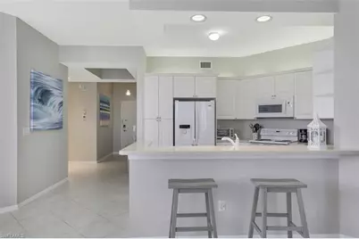 450 Launch Cir #404, Naples, FL 34108 - Photo 6