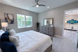 262 Indies Dr, Naples, FL 34114 - Photo 20