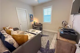 250 Indies Dr, Naples, FL 34114 - Photo 22