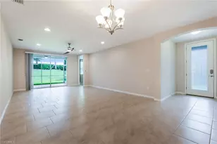 14533 Edgewater Cir, Naples, FL 34114 - Photo 4