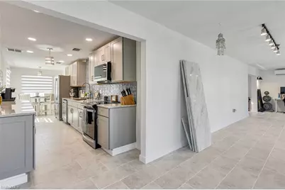 179 Hibiscus Dr, Fort Myers Beach, FL 33931 - Photo 12