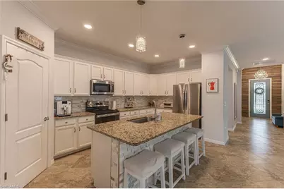 9231 Shadow Oak Ln, Naples, FL 34120 - Photo 14