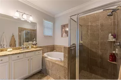 9231 Shadow Oak Ln, Naples, FL 34120 - Photo 24