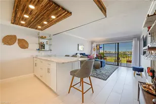 260 Southbay Dr, Naples, FL 34108 - Photo 10