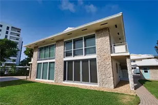 2500 Gulf Shore Blvd N, Naples, FL 34103 - Photo 22