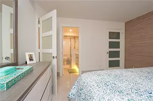 2500 Gulf Shore Blvd N, Naples, FL 34103 - Photo 12