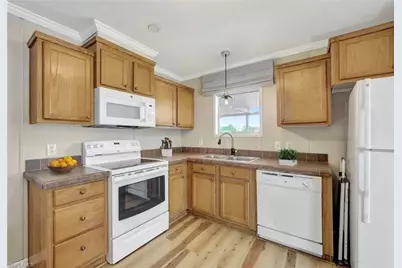 524 Menton Ln, Naples, FL 34112 - Photo 2