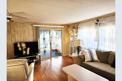 102 Poinsettia Dr, Fort Myers, FL 33905 - Photo 12