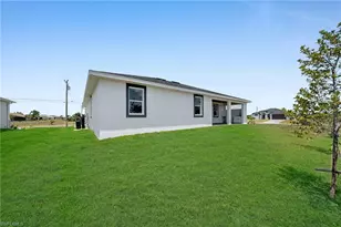 4220 Jacaranda Pkwy W, Cape Coral, FL 33993 - Photo 38