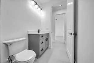 4220 Jacaranda Pkwy W, Cape Coral, FL 33993 - Photo 14