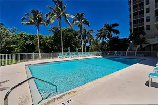 5550 Heron Point Dr, Naples, FL 34108 - Photo 26