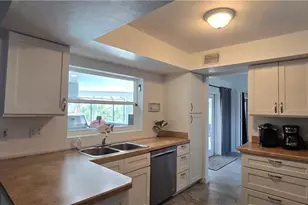 1610 Cornwallis Pkwy, Cape Coral, FL 33904 - Photo 38