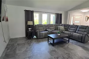 1610 Cornwallis Pkwy, Cape Coral, FL 33904 - Photo 32