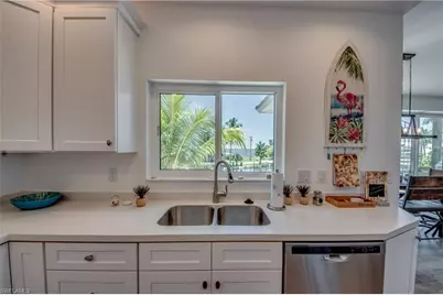 2579 Third St, Matlacha, FL 33993 - Photo 18