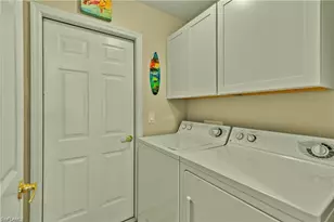 10032 Oakhurst Way, Fort Myers, FL 33913 - Photo 12