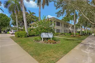 290 4th St S, Naples, FL 34102 - Photo 2