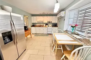 1730 Bikini Ct, Cape Coral, FL 33904 - Photo 6