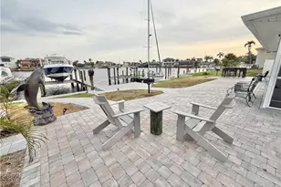 1726 Bikini Ct, Cape Coral, FL 33904 - Photo 2