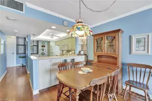 320 Seaview Ct, Marco Island, FL 34145 - Photo 14