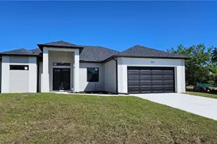 812 Hibiscus Ave, Lehigh Acres, FL 33972 - Photo 1