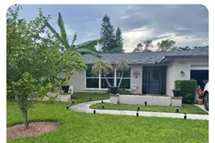 4532 Beechwood Lake Dr, Naples, FL 34112 - Photo 2