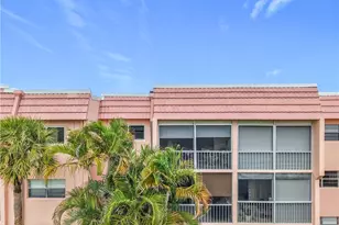 150 Turtle Lake Ct, Naples, FL 34105 - Photo 32