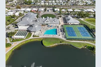 366 Middlecoff Ct, North Fort Myers, FL 33903 - Photo 6