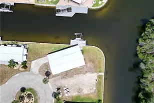 17931 Peppard Dr, Fort Myers Beach, FL 33931 - Photo 10