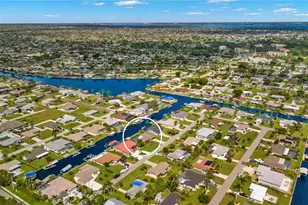 117 SE 40th Terrace, Cape Coral, FL 33904 - Photo 2