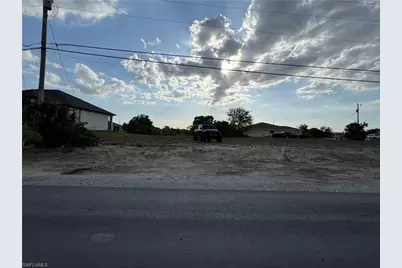 1528 NE 13th Ave, Cape Coral, FL 33909 - Photo 6