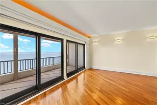 625 La Peninsula Blvd, Naples, FL 34113 - Photo 6