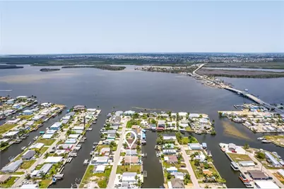 2609 Bayshore Dr, Matlacha, FL 33993 - Photo 16