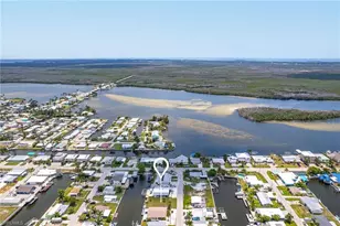 2609 Bayshore Dr, Matlacha, FL 33993 - Photo 6