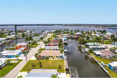 2609 Bayshore Dr, Matlacha, FL 33993 - Photo 1