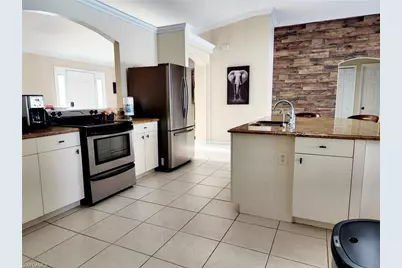 101 NW 35th Pl, Cape Coral, FL 33993 - Photo 6