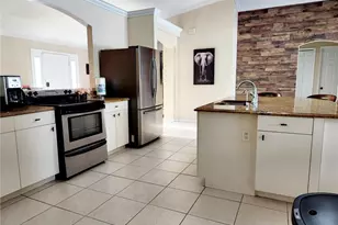 101 NW 35th Pl, Cape Coral, FL 33993 - Photo 6