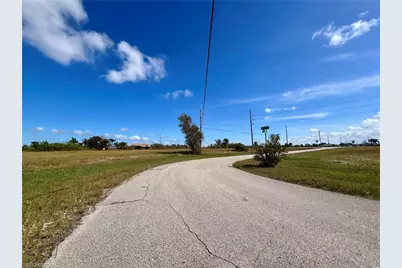 1430 NW 24th Pl, Cape Coral, FL 33993 - Photo 4