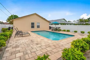 534 96th Ave N, Naples, FL 34108 - Photo 12