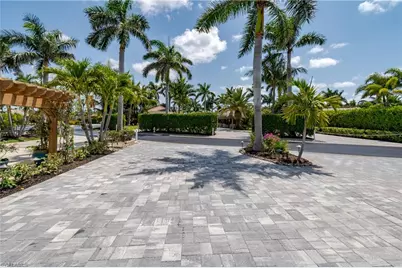 13613 Snapper Ln, Naples, FL 34114 - Photo 30