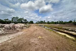 1033 Joponica Ave S, Lehigh Acres, FL 33974 - Photo 6