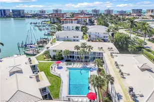 386 Harbour Dr, Naples, FL 34103 - Photo 28