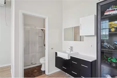 5541 Harborage Dr, Fort Myers, FL 33908 - Photo 32